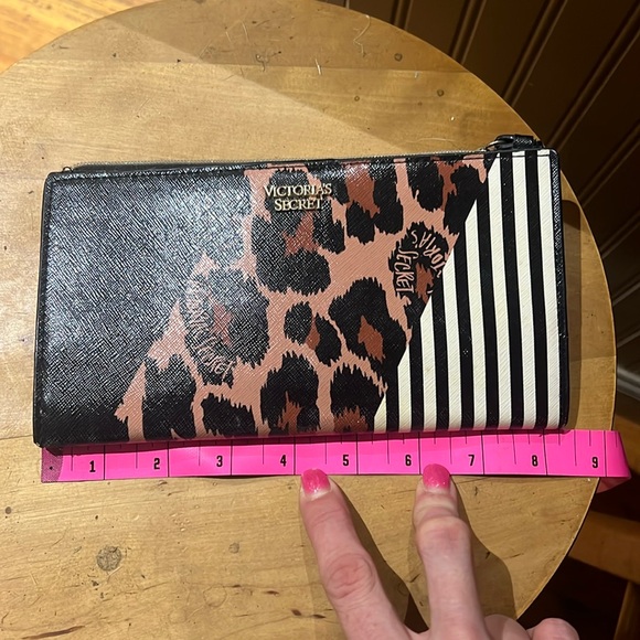 Victoria's Secret Wristlet Wallet - Picture 1 of 6